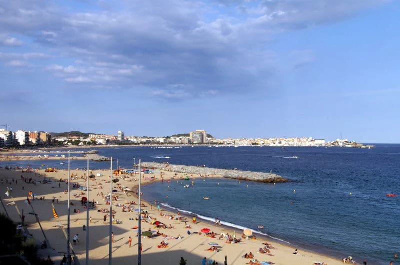 Sant Antoni de Calonge, het aangrenzende dorp met eigen strand